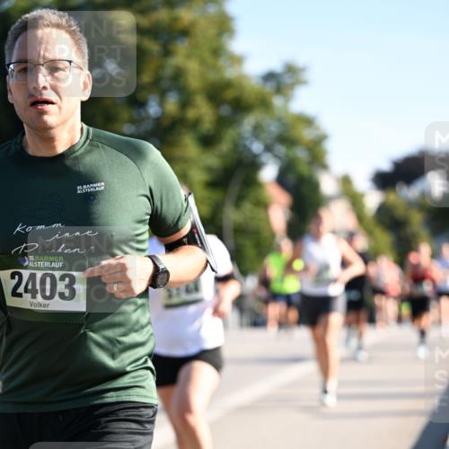 01.09.2024 - BARMER Alsterlauf Dr. Thomas Lammeyer http://msf.ph/oto/6896596 01.09.2024 09:34:51 Laufen 35, 35, 2403 meine-sportfotos.de