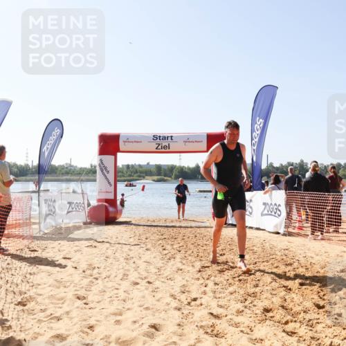 01.09.2024 - 17. Tribühne Triathlon Luisa Fischer http://msf.ph/oto/6896604 01.09.2024 11:24:12 Schwimmen 451, 493, 505, 534 meine-sportfotos.de
