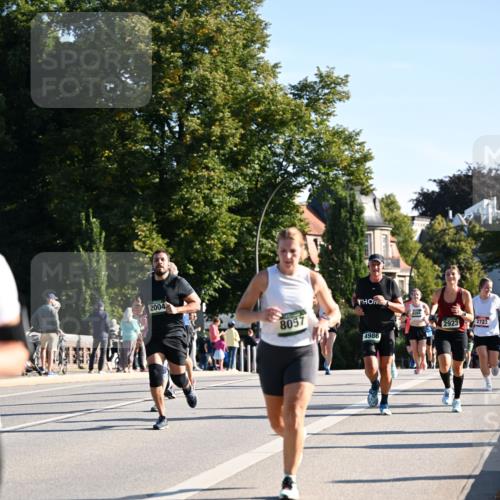 01.09.2024 - BARMER Alsterlauf Dr. Thomas Lammeyer http://msf.ph/oto/6896606 01.09.2024 09:34:52 Laufen 2004, 8057, 2923, 2723, 4986 meine-sportfotos.de