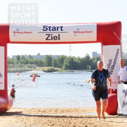 01.09.2024 - 17. Tribühne Triathlon Luisa Fischer http://msf.ph/oto/6896614 01.09.2024 11:24:15 Schwimmen 451, 493, 505, 534 meine-sportfotos.de