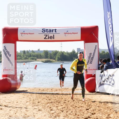 01.09.2024 - 17. Tribühne Triathlon Luisa Fischer http://msf.ph/oto/6896635 01.09.2024 11:24:44 Schwimmen 515, 527 meine-sportfotos.de
