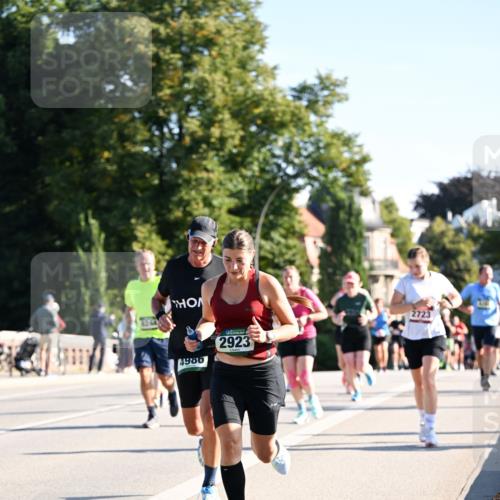 01.09.2024 - BARMER Alsterlauf Dr. Thomas Lammeyer http://msf.ph/oto/6896657 01.09.2024 09:34:55 Laufen 1244, 4986, 2923, 2723 meine-sportfotos.de