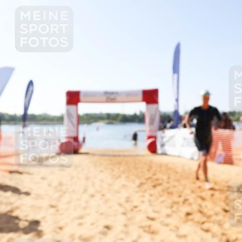 01.09.2024 - 17. Tribühne Triathlon Luisa Fischer http://msf.ph/oto/6896659 01.09.2024 11:24:50 Schwimmen 515, 527, 538 meine-sportfotos.de