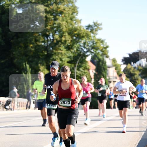 01.09.2024 - BARMER Alsterlauf Dr. Thomas Lammeyer http://msf.ph/oto/6896660 01.09.2024 09:34:55 Laufen 4986, 2923 meine-sportfotos.de