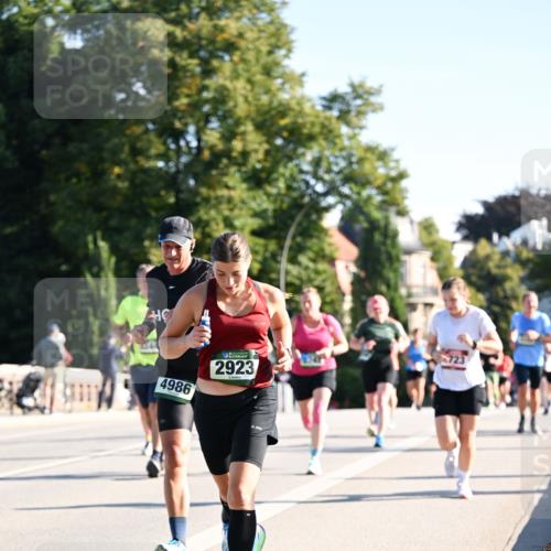 01.09.2024 - BARMER Alsterlauf Dr. Thomas Lammeyer http://msf.ph/oto/6896663 01.09.2024 09:34:56 Laufen 4986, 2923, 723 meine-sportfotos.de