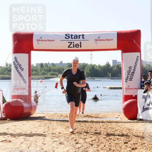 01.09.2024 - 17. Tribühne Triathlon Luisa Fischer http://msf.ph/oto/6896682 01.09.2024 11:25:00 Schwimmen 449, 538 meine-sportfotos.de