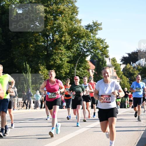 01.09.2024 - BARMER Alsterlauf Dr. Thomas Lammeyer http://msf.ph/oto/6896684 01.09.2024 09:34:57 Laufen 2243, 276, 84, 23, 8282 meine-sportfotos.de