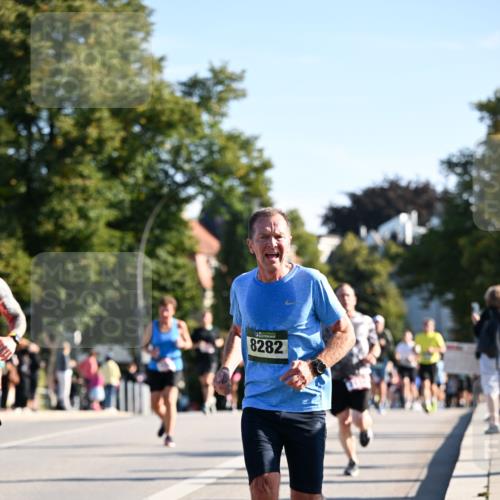 01.09.2024 - BARMER Alsterlauf Dr. Thomas Lammeyer http://msf.ph/oto/6896712 01.09.2024 09:35:01 Laufen 8282 meine-sportfotos.de