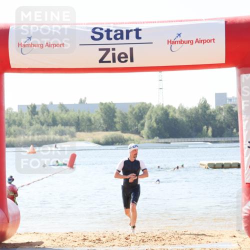 01.09.2024 - 17. Tribühne Triathlon Luisa Fischer http://msf.ph/oto/6896738 01.09.2024 11:25:21 Schwimmen 496, 546 meine-sportfotos.de