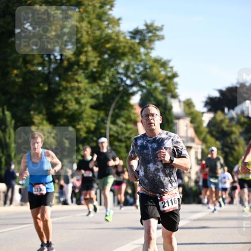 01.09.2024 - BARMER Alsterlauf Dr. Thomas Lammeyer http://msf.ph/oto/6896748 01.09.2024 09:35:03 Laufen 2330, 2116 meine-sportfotos.de