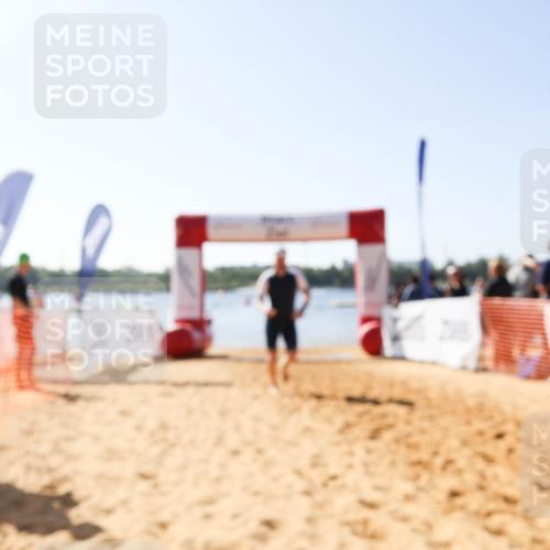 01.09.2024 - 17. Tribühne Triathlon Luisa Fischer http://msf.ph/oto/6896757 01.09.2024 11:25:25 Schwimmen 496 meine-sportfotos.de