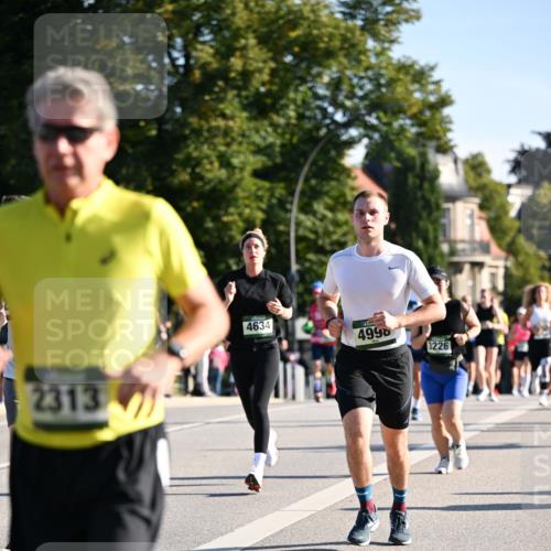 01.09.2024 - BARMER Alsterlauf Dr. Thomas Lammeyer http://msf.ph/oto/6896838 01.09.2024 09:35:11 Laufen 2313, 4634, 4998, 3226 meine-sportfotos.de
