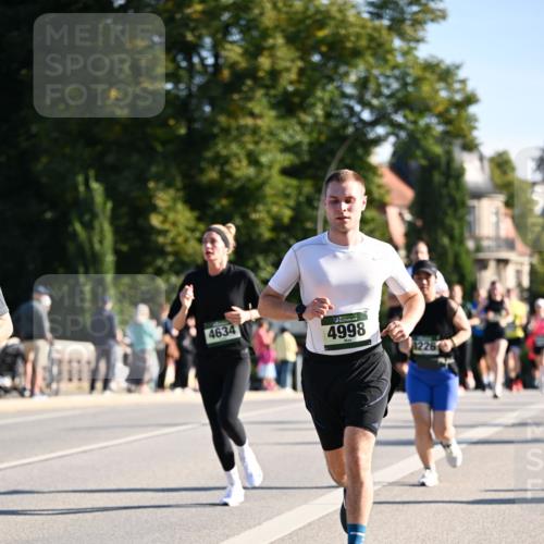 01.09.2024 - BARMER Alsterlauf Dr. Thomas Lammeyer http://msf.ph/oto/6896850 01.09.2024 09:35:12 Laufen 4634, 4998, 1226 meine-sportfotos.de