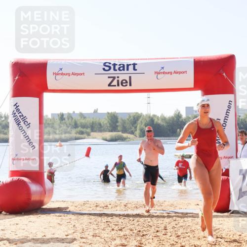 01.09.2024 - 17. Tribühne Triathlon Luisa Fischer http://msf.ph/oto/6896869 01.09.2024 11:26:31 Schwimmen 463, 485, 508, 520, 536 meine-sportfotos.de