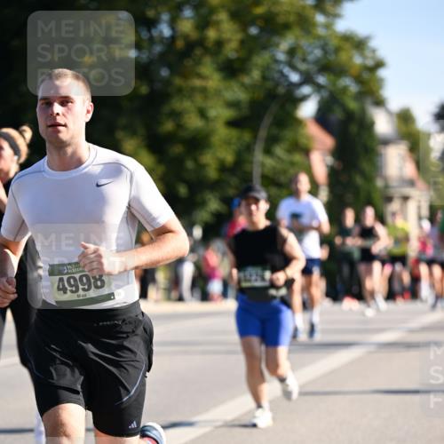 01.09.2024 - BARMER Alsterlauf Dr. Thomas Lammeyer http://msf.ph/oto/6896872 01.09.2024 09:35:13 Laufen 35, 4998 meine-sportfotos.de