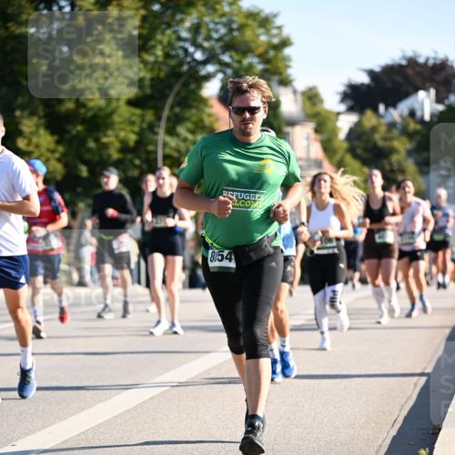 01.09.2024 - BARMER Alsterlauf Dr. Thomas Lammeyer http://msf.ph/oto/6896920 01.09.2024 09:35:16 Laufen 8054 meine-sportfotos.de