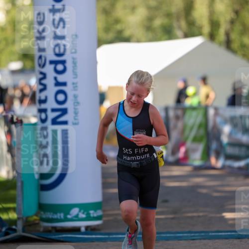 01.09.2024 - 17. Tribühne Triathlon Michael Strokosch http://msf.ph/oto/6896986 01.09.2024 09:50:39 Ziel 63, 78, 79, 100 meine-sportfotos.de