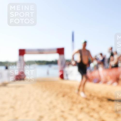 01.09.2024 - 17. Tribühne Triathlon Luisa Fischer http://msf.ph/oto/6896996 01.09.2024 11:28:24 Schwimmen 459 meine-sportfotos.de