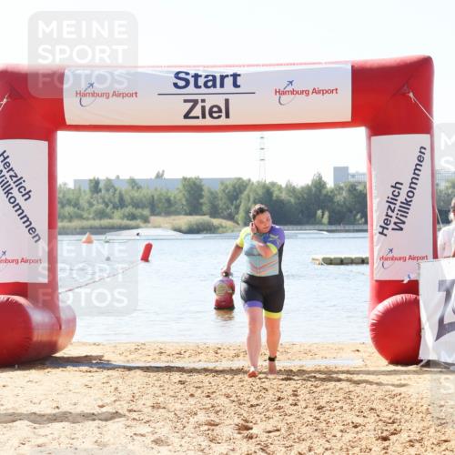 01.09.2024 - 17. Tribühne Triathlon Luisa Fischer http://msf.ph/oto/6897019 01.09.2024 11:34:26 Schwimmen 533 meine-sportfotos.de