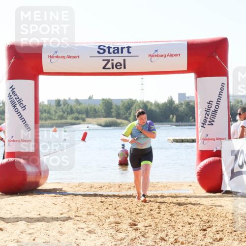 01.09.2024 - 17. Tribühne Triathlon Luisa Fischer http://msf.ph/oto/6897023 01.09.2024 11:34:27 Schwimmen 533 meine-sportfotos.de