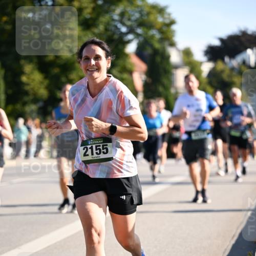 01.09.2024 - BARMER Alsterlauf Dr. Thomas Lammeyer http://msf.ph/oto/6897024 01.09.2024 09:35:21 Laufen 35, 2155 meine-sportfotos.de