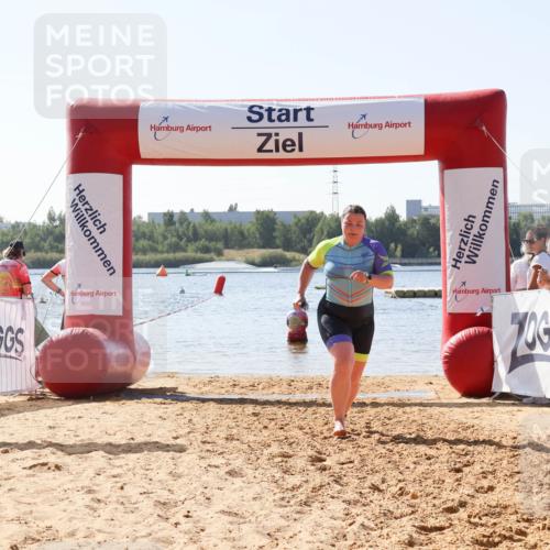 01.09.2024 - 17. Tribühne Triathlon Luisa Fischer http://msf.ph/oto/6897028 01.09.2024 11:34:28 Schwimmen 533 meine-sportfotos.de