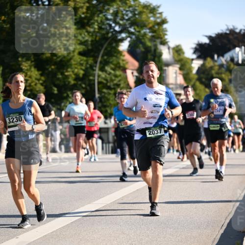 01.09.2024 - BARMER Alsterlauf Dr. Thomas Lammeyer http://msf.ph/oto/6897041 01.09.2024 09:35:22 Laufen 3230, 60, 8, 2037 meine-sportfotos.de