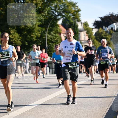 01.09.2024 - BARMER Alsterlauf Dr. Thomas Lammeyer http://msf.ph/oto/6897046 01.09.2024 09:35:23 Laufen 3230, 3230, 60, 302, 2037, 2302 meine-sportfotos.de