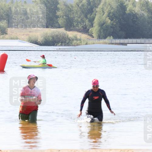 01.09.2024 - 17. Tribühne Triathlon Luisa Fischer http://msf.ph/oto/6897047 01.09.2024 11:35:15 Schwimmen 522 meine-sportfotos.de