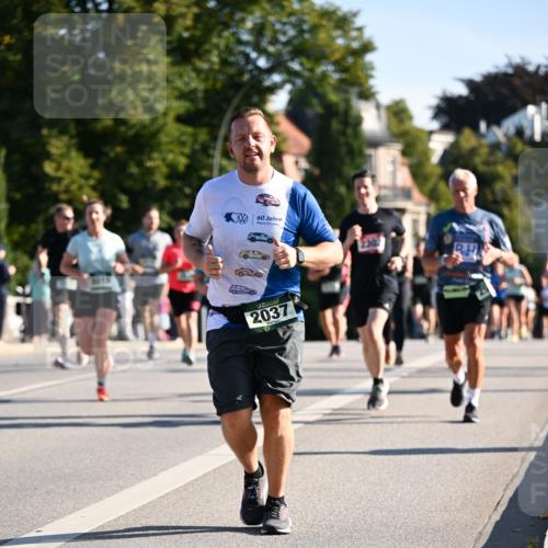 01.09.2024 - BARMER Alsterlauf Dr. Thomas Lammeyer http://msf.ph/oto/6897060 01.09.2024 09:35:23 Laufen 60, 2037 meine-sportfotos.de