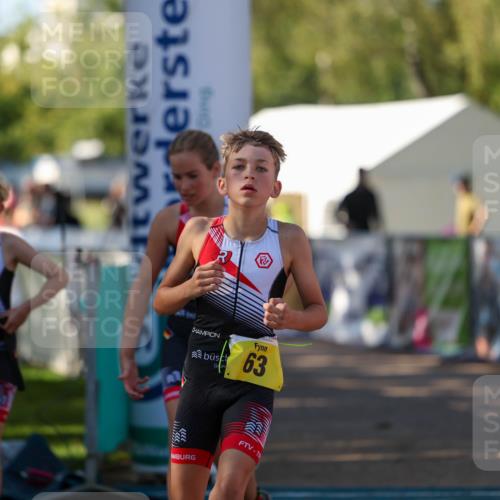 01.09.2024 - 17. Tribühne Triathlon Michael Strokosch http://msf.ph/oto/6897075 01.09.2024 09:50:46 Ziel 63, 78, 79 meine-sportfotos.de