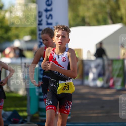 01.09.2024 - 17. Tribühne Triathlon Michael Strokosch http://msf.ph/oto/6897079 01.09.2024 09:50:46 Ziel 63, 78, 79 meine-sportfotos.de
