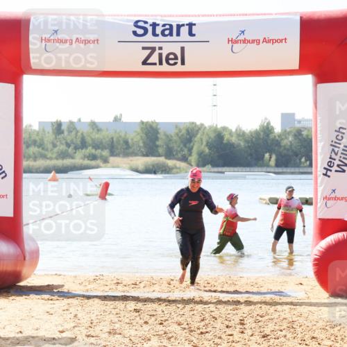 01.09.2024 - 17. Tribühne Triathlon Luisa Fischer http://msf.ph/oto/6897083 01.09.2024 11:35:21 Schwimmen 522 meine-sportfotos.de