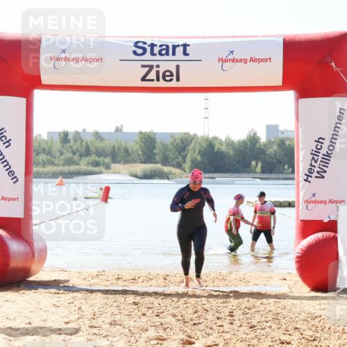 01.09.2024 - 17. Tribühne Triathlon Luisa Fischer http://msf.ph/oto/6897090 01.09.2024 11:35:22 Schwimmen 522 meine-sportfotos.de