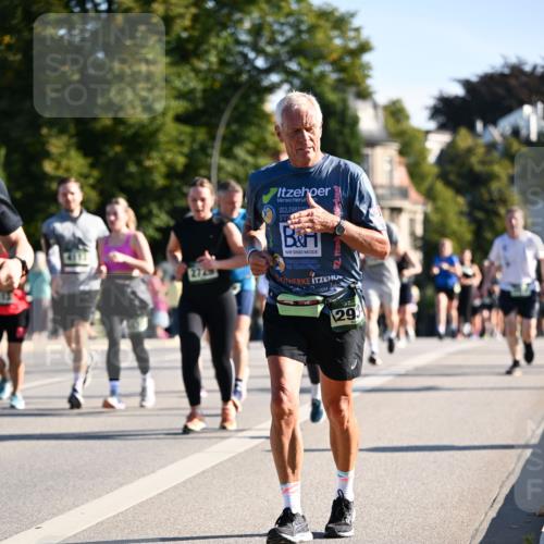 01.09.2024 - BARMER Alsterlauf Dr. Thomas Lammeyer http://msf.ph/oto/6897117 01.09.2024 09:35:26 Laufen 4113, 29 meine-sportfotos.de
