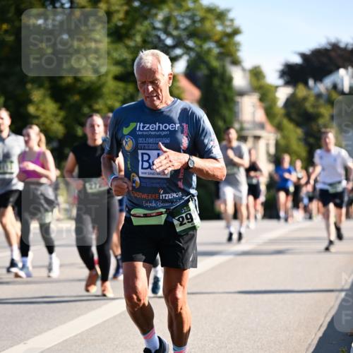 01.09.2024 - BARMER Alsterlauf Dr. Thomas Lammeyer http://msf.ph/oto/6897124 01.09.2024 09:35:27 Laufen 29 meine-sportfotos.de