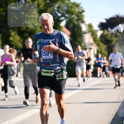 01.09.2024 - BARMER Alsterlauf Dr. Thomas Lammeyer http://msf.ph/oto/6897127 01.09.2024 09:35:27 Laufen 293 meine-sportfotos.de
