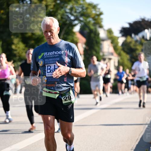 01.09.2024 - BARMER Alsterlauf Dr. Thomas Lammeyer http://msf.ph/oto/6897131 01.09.2024 09:35:27 Laufen 293 meine-sportfotos.de