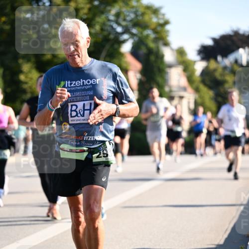 01.09.2024 - BARMER Alsterlauf Dr. Thomas Lammeyer http://msf.ph/oto/6897135 01.09.2024 09:35:27 Laufen 29 meine-sportfotos.de