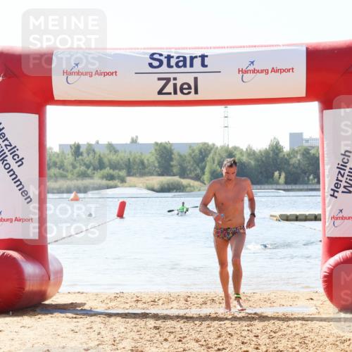 01.09.2024 - 17. Tribühne Triathlon Luisa Fischer http://msf.ph/oto/6897141 01.09.2024 11:38:44 Schwimmen 649 meine-sportfotos.de