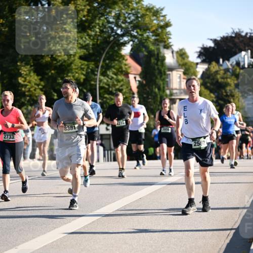 01.09.2024 - BARMER Alsterlauf Dr. Thomas Lammeyer http://msf.ph/oto/6897159 01.09.2024 09:35:30 Laufen 4218, 8381, 2733, 3956, 2562 meine-sportfotos.de