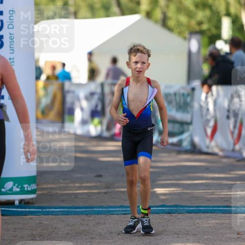 01.09.2024 - 17. Tribühne Triathlon Michael Strokosch http://msf.ph/oto/6897172 01.09.2024 09:50:58 Ziel 81, 87 meine-sportfotos.de