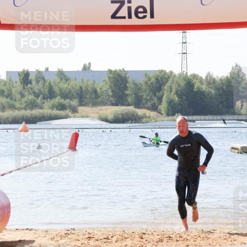 01.09.2024 - 17. Tribühne Triathlon Luisa Fischer http://msf.ph/oto/6897180 01.09.2024 11:38:58 Schwimmen 607 meine-sportfotos.de