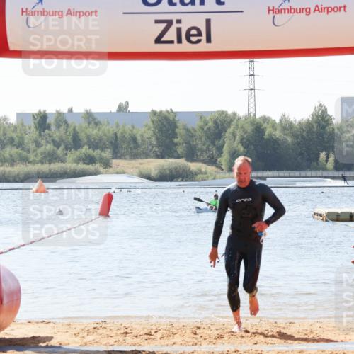 01.09.2024 - 17. Tribühne Triathlon Luisa Fischer http://msf.ph/oto/6897188 01.09.2024 11:38:59 Schwimmen 607 meine-sportfotos.de