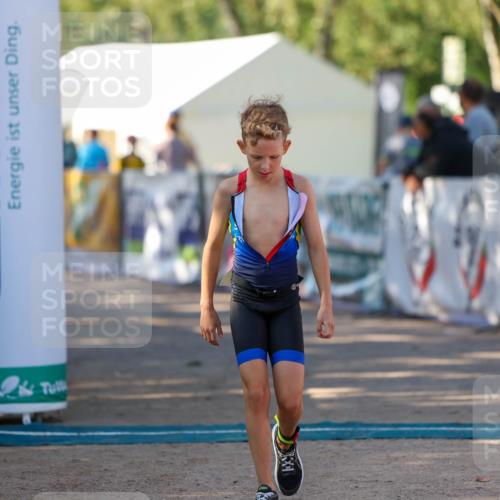 01.09.2024 - 17. Tribühne Triathlon Michael Strokosch http://msf.ph/oto/6897191 01.09.2024 09:50:59 Ziel 81, 87 meine-sportfotos.de