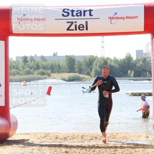 01.09.2024 - 17. Tribühne Triathlon Luisa Fischer http://msf.ph/oto/6897194 01.09.2024 11:38:59 Schwimmen 607 meine-sportfotos.de