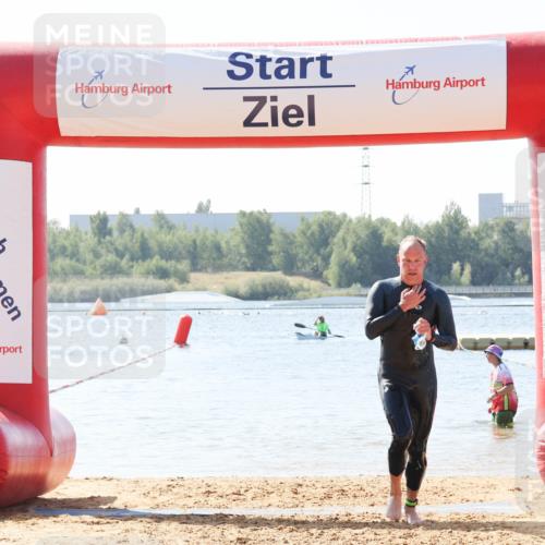 01.09.2024 - 17. Tribühne Triathlon Luisa Fischer http://msf.ph/oto/6897200 01.09.2024 11:39:00 Schwimmen 607 meine-sportfotos.de