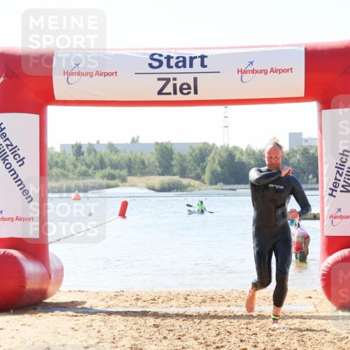 01.09.2024 - 17. Tribühne Triathlon Luisa Fischer http://msf.ph/oto/6897208 01.09.2024 11:39:00 Schwimmen 607 meine-sportfotos.de