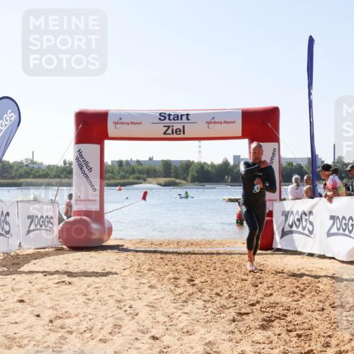 01.09.2024 - 17. Tribühne Triathlon Luisa Fischer http://msf.ph/oto/6897215 01.09.2024 11:39:01 Schwimmen 607 meine-sportfotos.de