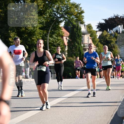 01.09.2024 - BARMER Alsterlauf Dr. Thomas Lammeyer http://msf.ph/oto/6897240 01.09.2024 09:35:33 Laufen 28, 3956, 5153, 0, 2676 meine-sportfotos.de